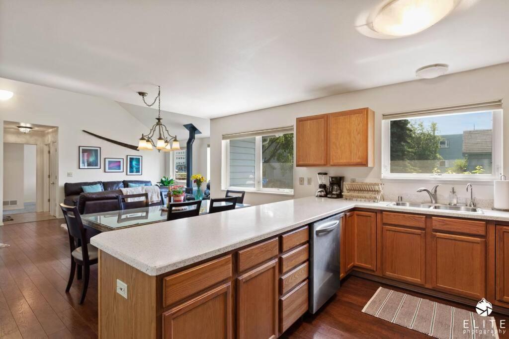 Coastal Place - Best Location In Downtown! Anchorage Luaran gambar